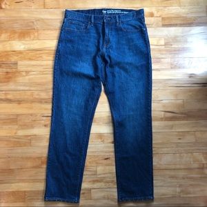 NWOT Gap Men’s Athletic Stretch Jeans